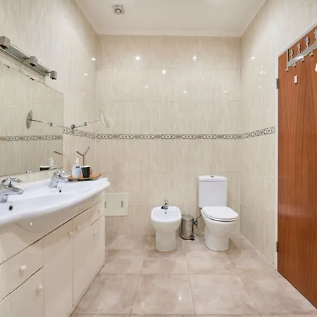 Гостевой дом Cozy In Center Лиссабон